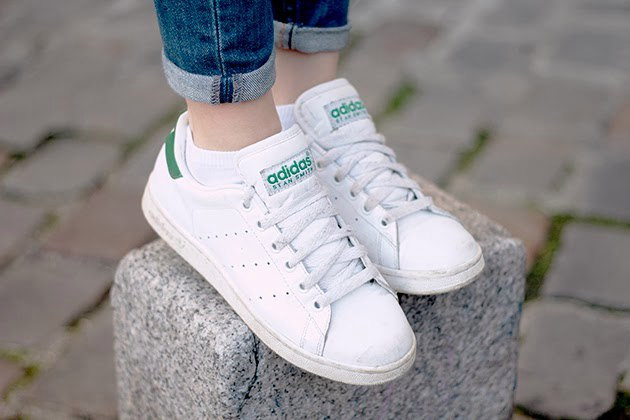 Stan Smith с широкими штанами